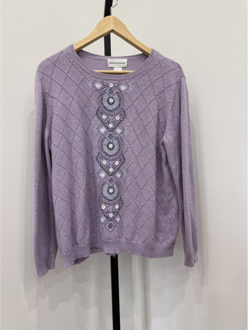 Alfred Dunner Lavender Embroidered Sweater, Size L